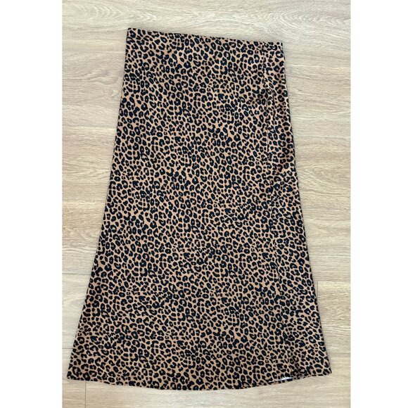 Zara Satin Effect Leopard Skirt - Picture 2 of 4
